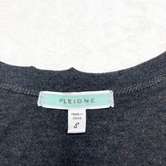 PLEIONE Charcoal Gray Scoop Neck Embellished Silver Beaded Tank Top Small - Picture 6 of 6